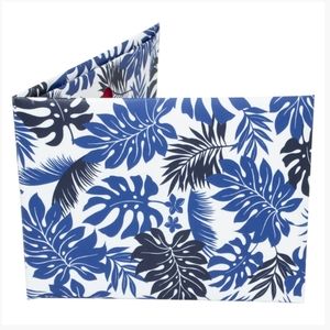 Eco-friendly water resistant paper wallets